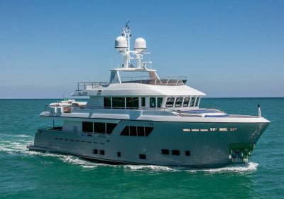 HVALROSS-2017-102-122-31.1m-Darwin-Class-102-Steel-Explorer-Motor-Yacht-for-sale-YachtDealz31