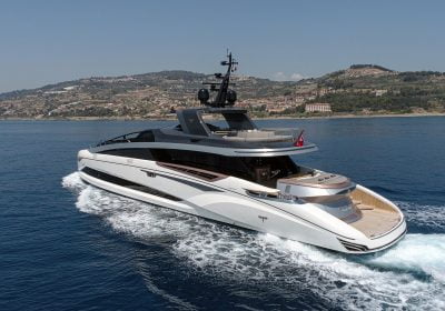 LUCY-2022-120-122-36.6m-Aluminium-Motor-Yacht-from-Italian-shipyard-TECNOMAR-for-sale-YachtDealz1