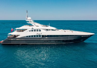 Lady-L-2012-146′4″-44.6m-Aluminium-Luxury-Motor-Yacht-from-Dutch-shipyard-Heesen-for-sale-YachtDealz32