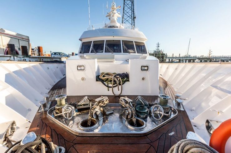 MRS ROBINSON | 2002 84′ 6″ / 25.76m Stephen Seaton design Explorer Motor Yacht from shipyard Troy Marine