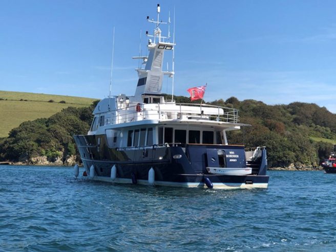 MRS ROBINSON | 2002 84′ 6″ / 25.76m Stephen Seaton design Explorer Motor Yacht from shipyard Troy Marine