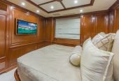 Namaste | 2013 122′ (37.19m) Motor Yacht from Italian shipyard BENETTI