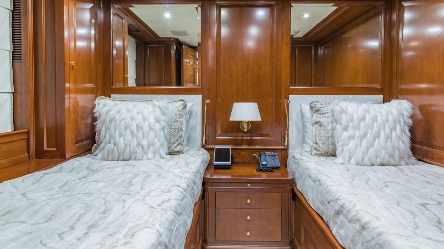 Namaste | 2013 122′ (37.19m) Motor Yacht from Italian shipyard BENETTI