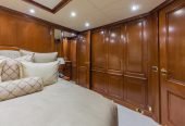 Namaste | 2013 122′ (37.19m) Motor Yacht from Italian shipyard BENETTI