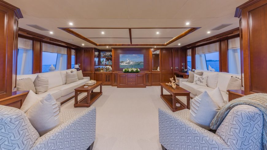 Namaste | 2013 122′ (37.19m) Motor Yacht from Italian shipyard BENETTI