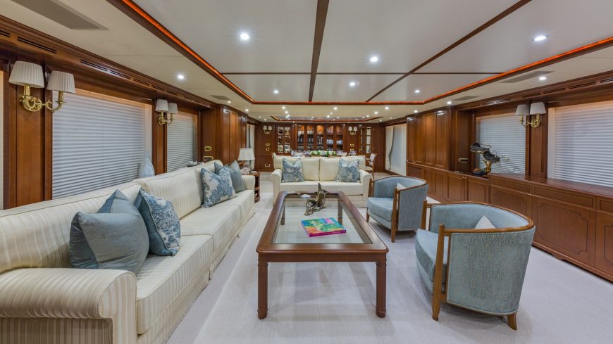 Namaste | 2013 122′ (37.19m) Motor Yacht from Italian shipyard BENETTI