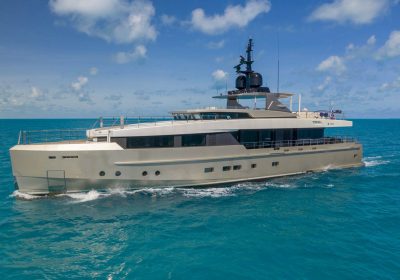 SAFE-HAVEN-2015-123′-37.49m-Motor-Yacht-from-renowned-Italian-shipyard-ADMIRAL-YACHTS-for-sale-YachtDealz25