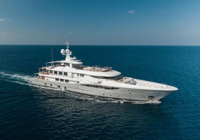 Serenity-J-2014-180-622-55m-Steel-Luxury-Motor-Yacht-from-renowned-Dutch-shipyard-AMELS-for-sale-YachtDealz12