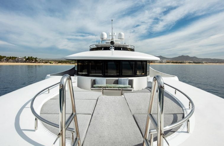 TSUMAT | 2012 164′ /(49.99m) Luxury Motor Yacht from American shipyard TRINITY YACHTS