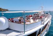 Alhambra | 1970 35.4m (116′2″) Steel Classic Motor Yacht from Dutch shipyard FEADSHIP