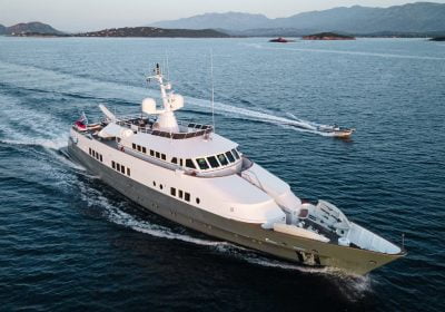 Berzinc-1977-146-822-44.68m-Steel-Classic-Luxury-Motor-Yacht-from-Spanish-shipyard-ASTILLEROS-DE-MALLORCA-for-sale-YachtDealz1