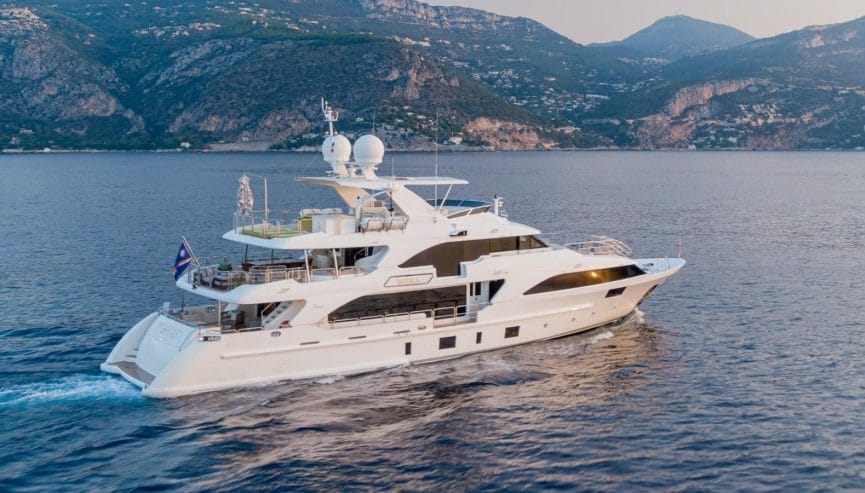 EDESIA | 2014 37m (121ft) Benetti Motor Yacht