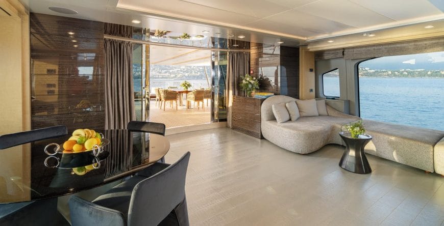 EDESIA | 2014 37m (121ft) Benetti Motor Yacht