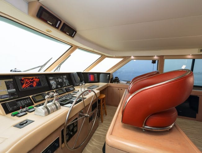 FELINA | 82′ / 25m 1995 HATTERAS Sport Fisherman