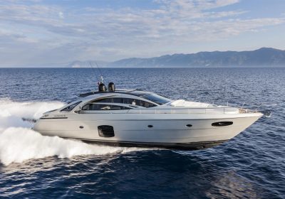 2016-Pershing-70-68ft-For-Sale-YachtDealz3