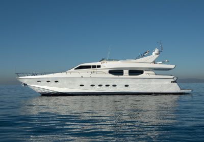 AMYMONE-2003-83′-8″-25.5m-Luxury-Flybridge-Motor-Yacht-from-Italian-shipyard-CNR-POSILLIPO-for-sale-YachtDealz1