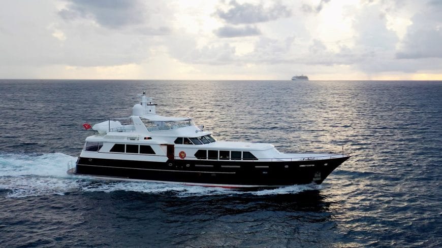 ANJILIS | 2004 32m (105ft) Luxury Motor Yacht built by Holland Jactbouw