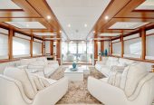 BUNKER | 2005 40m (131′3″) Luxury Motor Yacht from Italian shipyard CRN