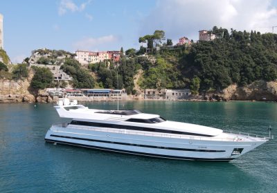 C.-DI-PISA-AKHIR-35S-1990-For-Sale-YachtDealz10