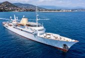 CHRISTINA O | 1943 99.13m (325′ 3″) Luxury Motor Yacht from CANADIAN VICKERS