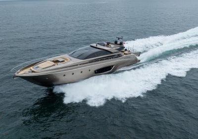 DA-ROSE-2011-86-822-RIVA-Sport-Yacht-For-Sale-YachtDealz1