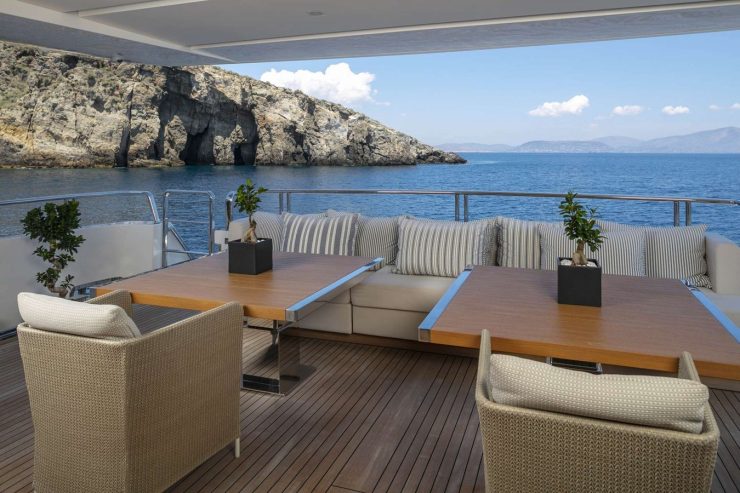 DINAIA | 2018 105′8″ (32.2m) Luxury Flybridge Performance Motor Yacht from Italian shipyard SANLORENZO