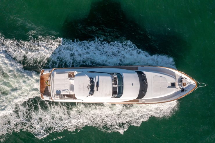 DOMINIC | 2008 90′ (27.43m) Luxury Flybridge Motor Yacht from Italian shipyard MAIORA