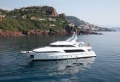 DXB | 2003 35m (114′10″) Luxury Motor Yacht from Italian shipyard BENETTI