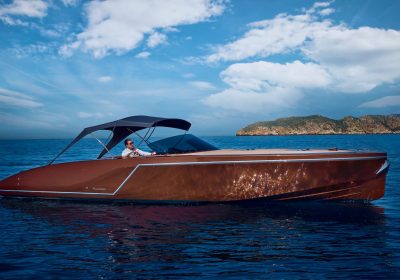 Drifter-Speed-2019-32-1022-9.99m-1017-GT-High-Performance-Sport-Yacht-from-Austrian-shipyard-FRAUSCHER-for-sale-YachtDealz12