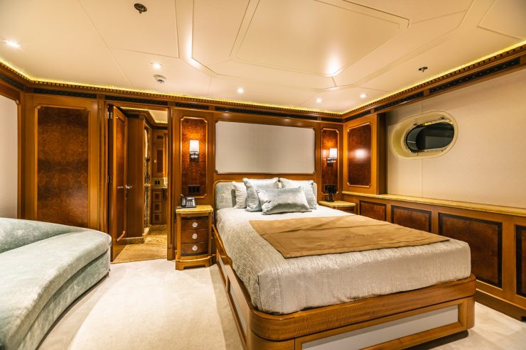 GALLANT LADY | 2007 168′ (51m) Luxury Superyacht built by Dutch shipyard Feadship