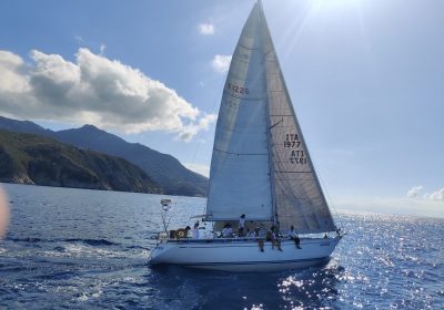 GRAMPUS-II-1978-47-1022-14.57m-Classic-Swan-47-CruisingRacing-Sail-Yacht-from-renowned-Danish-shipyard-NAUTORS-SWAN-for-sale-yachtDealz4