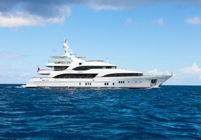 HOM-2011-143-122-BENETTI-Motor-Yacht-For-Sale-YachtDealz6