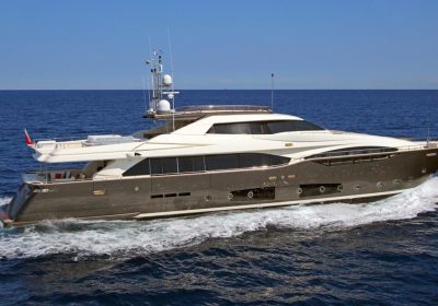 LADY-DIA-2011-124-37.8m-Motor-Yacht-from-Italian-shipyard-FERRETTI-YACHTS-FOR-SALE-YACHTDEALZ19