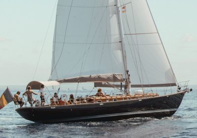 LAZY-DAYS-2-004-52-15.85m-Classic-Style-Sail-Yacht-from-French-yacht-builder-PATRICK-CHEVALIER-for-sale-YachtDealz8