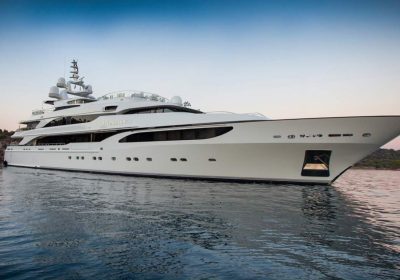 LIONESS-V-2006-Luxury-63.5m-208′-4″-Motor-Yacht-from-BENETTI-for-charter-YachtDealz6