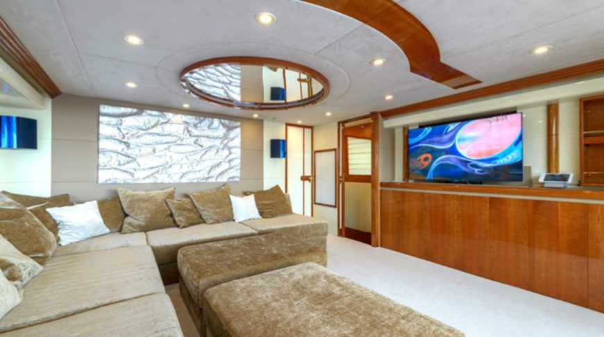 Novela | 2000 100′ 5″ (30.6m) Steel Luxury Motor Yacht from Italian shipyard CBI NAVI