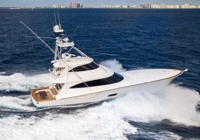 POMPINA-2019-80-622-24.54m-Flybridge-Sportfisher-Fast-Motor-Yacht-from-American-shipyard-VIKING-for-sale-YachtDealz38