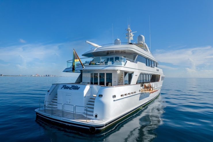 PURE BLISS | 2006 144′ (43.89m) Luxury Motor Yacht from American shipyard BURGER BOAT