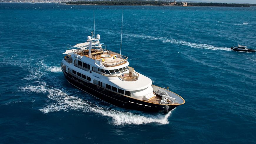 ROBBIE BOBBY | 2013 33.5m (109′11″) Luxury Tri-Deck Steel Motor Yacht from Dutch shipyard LYNX YACHTS