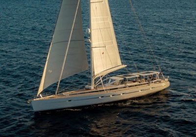 SAVARONA-2001-93-522-2860-m-Performance-Cruising-Sail-Yacht-from-French-shipyard-Construction-Navale-Bordeaux-for-sale-YachtDealz1