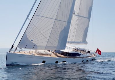 SERAFIM-2012-101-122-30.81m-Dubois-design-Cruising-Sail-Yacht-from-British-shipyard-OYSTER-YACHTS-for-sale-YachtDealz1