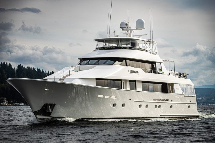 SERENGETI | 2002 / 2014 130′ (40m) Luxury Superyacht built by American shipyard Westport