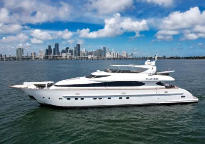 STAMOS-BIEN-2001-102-31.09m-Luxury-Flybridge-Motor-Yacht-from-Italian-shipyard-Maiora-Yachts-for-sale-YachtDealz1