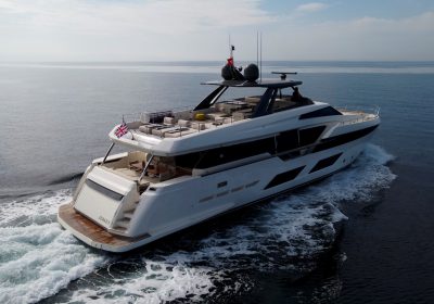 SUNRISE-2021-93-622-28.5m-Luxury-High-Performance-Motor-Yacht-from-Italian-shipyard-FERRETTI-YACHTS-for-sale-YachtDealz31