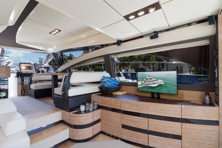 Serenity Now | 2012 53′ (16.15m) Luxury Flybridge Motor Yacht from Italian shipyard AZIMUT