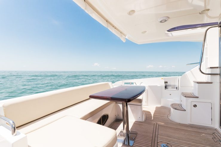 Serenity Now | 2012 53′ (16.15m) Luxury Flybridge Motor Yacht from Italian shipyard AZIMUT