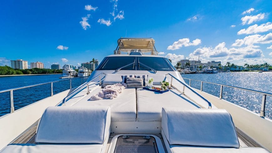 THERAPY | 2008 75′ (22.86m) Motor Yacht from Italian shipyard AICON YACHTS