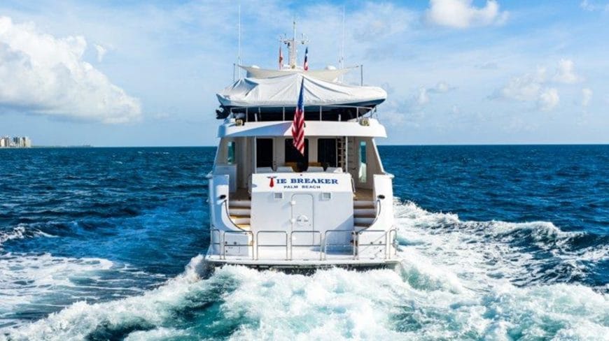 TIE BREAKER | 2001 100′ (30.48m) Motor Yacht from American shipyard HATTERAS