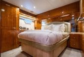 TIE BREAKER | 2001 100′ (30.48m) Motor Yacht from American shipyard HATTERAS