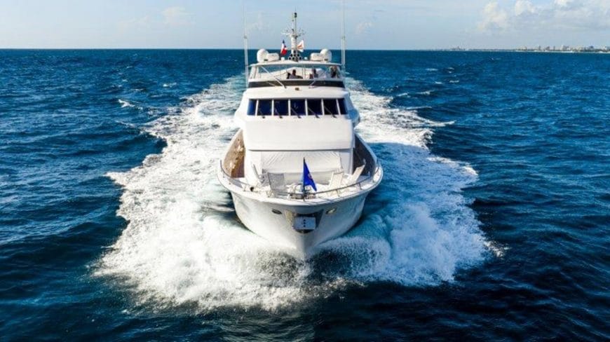 TIE BREAKER | 2001 100′ (30.48m) Motor Yacht from American shipyard HATTERAS